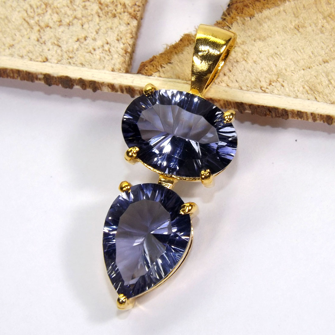 Ameths Cut Hydro Glass O - PSP999- New Designer Hydro Glass  Brass Pendant